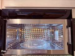 2023 Winnebago Adventurer 34W, $ 139,500
