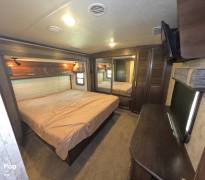 2017 Highland Ridge Open Range 3X427BHS, $ 43,350