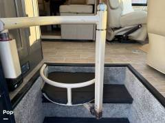 2022 Thor Motor Coach Miramar 37.1, $ 140,000
