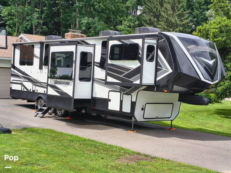 2021 Grand Design Momentum 376THS, $ 60,000