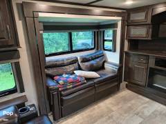 2021 Grand Design Momentum 376THS, $ 60,000