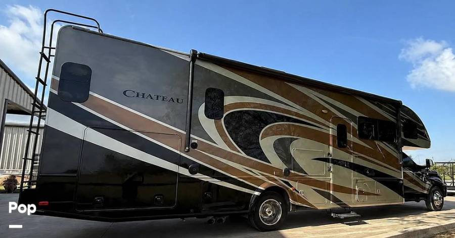 2016 Thor Motor Coach Chateau 35SB, $ 110,000