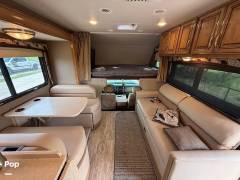 2016 Thor Motor Coach Chateau 35SB, $ 110,000