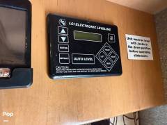 2016 Thor Motor Coach Chateau 35SB, $ 110,000