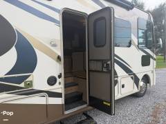 2016 Thor Motor Coach Windsport 34J, $ 68,000