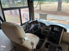 2017 Thor Motor Coach Challenger 37TB, $ 63,700