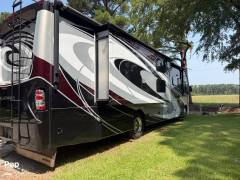 2017 Thor Motor Coach Challenger 37TB, $ 63,700