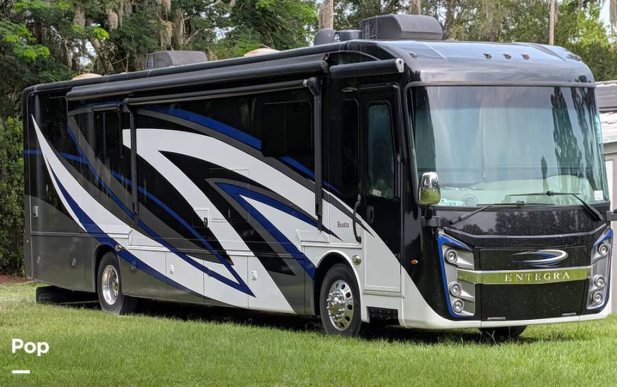 2020 Entegra Coach Reatta 39T2, $ 175,000