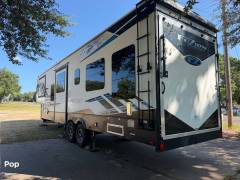 2022 Keystone Fuzion 379, $ 72,000