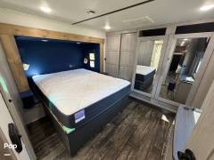 2022 Keystone Fuzion 379, $ 72,000