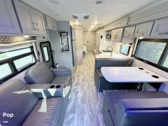 2023 Thor Motor Coach Omni BT36 4X4, $ 168,200