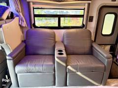 2023 Thor Motor Coach Omni BT36 4X4, $ 168,200