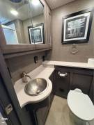 2021 Thor Motor Coach Palazzo 33.6, $ 184,000