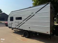 2024 East To West RV Silverlake 17BHLE, $ 18,000