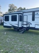 2019 Forest River Sabre 32DPT, $ 38,500