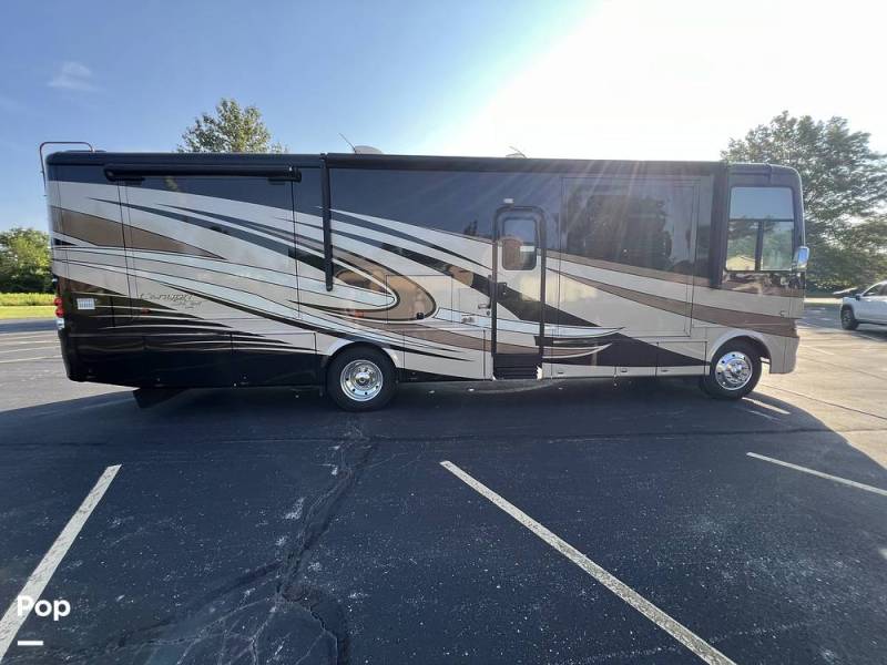 2017 Newmar Canyon Star 3513, $ 76,500