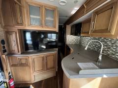 2017 Newmar Canyon Star 3513, $ 76,500