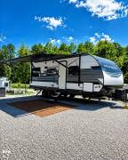 2022 Heartland Pioneer RD210, $ 15,500