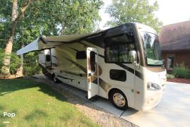 2016 Thor Motor Coach Hurricane 35C, $ 67,800