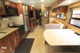 2016 Thor Motor Coach Hurricane 35C, $ 67,800