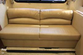 2016 Thor Motor Coach Hurricane 35C, $ 67,800