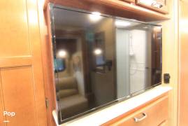 2016 Thor Motor Coach Hurricane 35C, $ 67,800