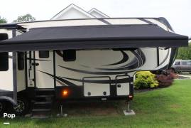2015 Keystone Alpine 3011RE, $ 35,000