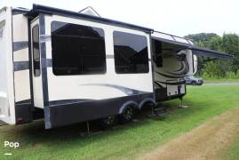 2015 Keystone Alpine 3011RE, $ 35,000