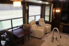 2015 Keystone Alpine 3011RE, $ 35,000