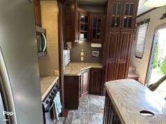 2015 Keystone Alpine 3011RE, $ 35,000