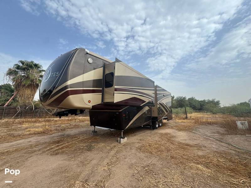 2017 DRV Mobile Suites 36RSSB3, $ 69,900
