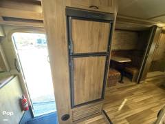 2017 Coachmen Freelander 31BH, $ 52,300