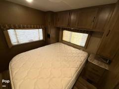 2017 Coachmen Freelander 31BH, $ 52,300