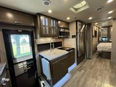 2021 Dynamax Isata 30FW 4x4, $ 174,900