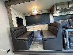 2021 Dynamax Isata 30FW 4x4, $ 174,900