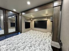 2021 Dynamax Isata 30FW 4x4, $ 174,900