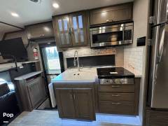 2021 Dynamax Isata 30FW 4x4, $ 174,900