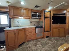 2013 Fleetwood Terra 35K, $ 43,900