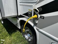 2021 Thor Motor Coach Chateau 28Z, $ 67,500