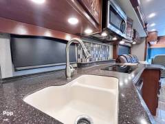 2017 Fleetwood Discovery LXE 40D, $ 129,700