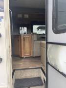 2017 Thor Motor Coach Quantum LF31, $ 52,300