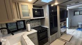 2024 Forest River Heritage Glen 25RBHL, $ 33,000