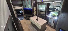 2020 Grand Design Momentum 351M, $ 52,000