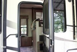 2018 Keystone Alpine 3801FK, $ 39,900