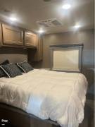 2022 Thor Motor Coach Omni RS36 Super C, $ 179,000