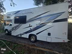 2021 Thor Motor Coach Quantum LC22, $ 55,000