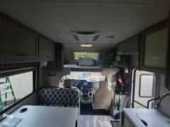 2021 Thor Motor Coach Quantum LC22, $ 55,000
