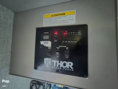 2021 Thor Motor Coach Quantum LC22, $ 55,000