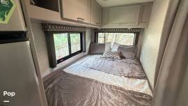 2021 Thor Motor Coach Quantum LC22, $ 55,000