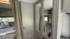 2021 Thor Motor Coach Quantum LC22, $ 55,000